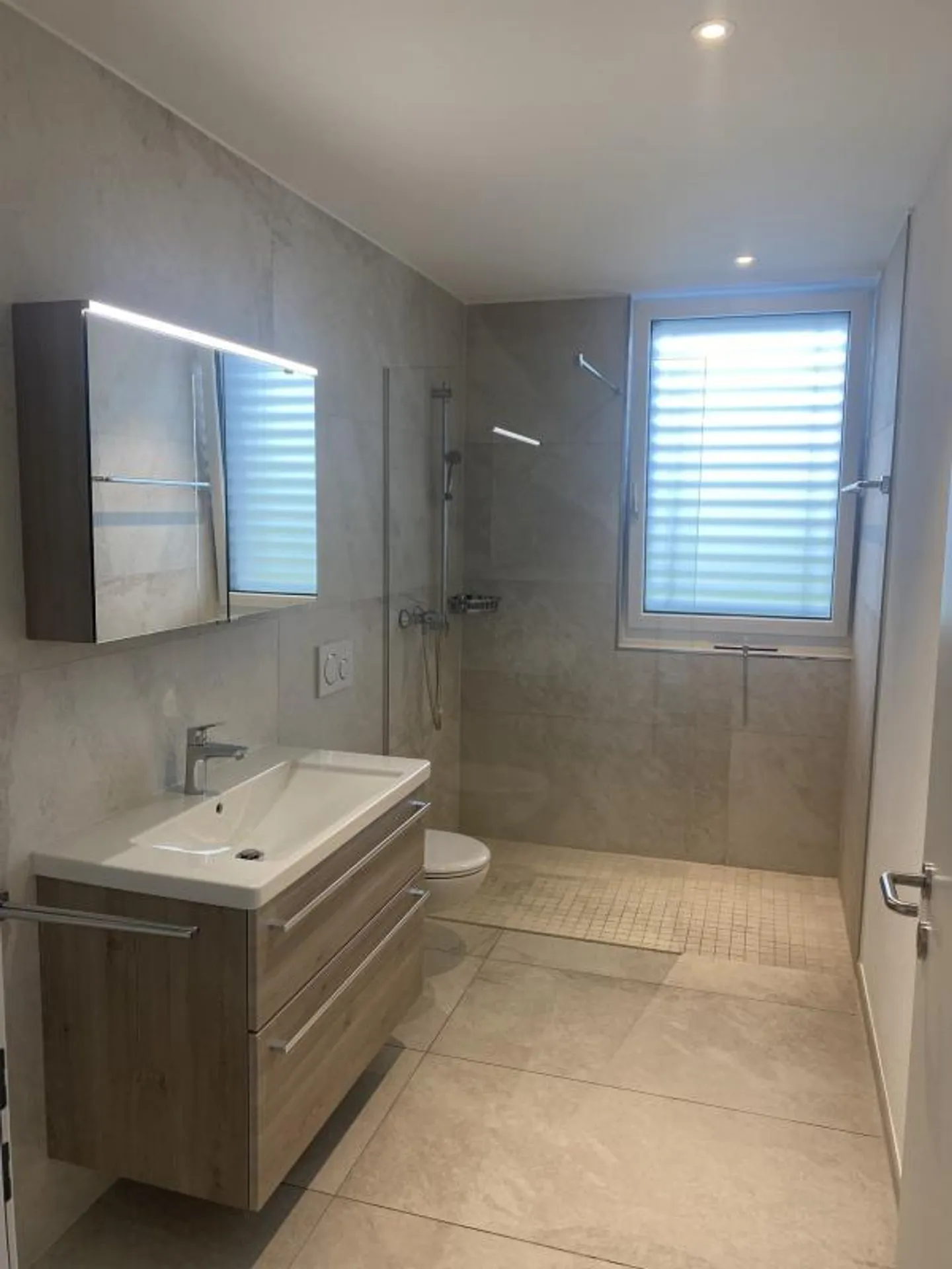 Exklusive - 2.5 Zimmer-Wohnung (2.OG) - Foto 8 von 13