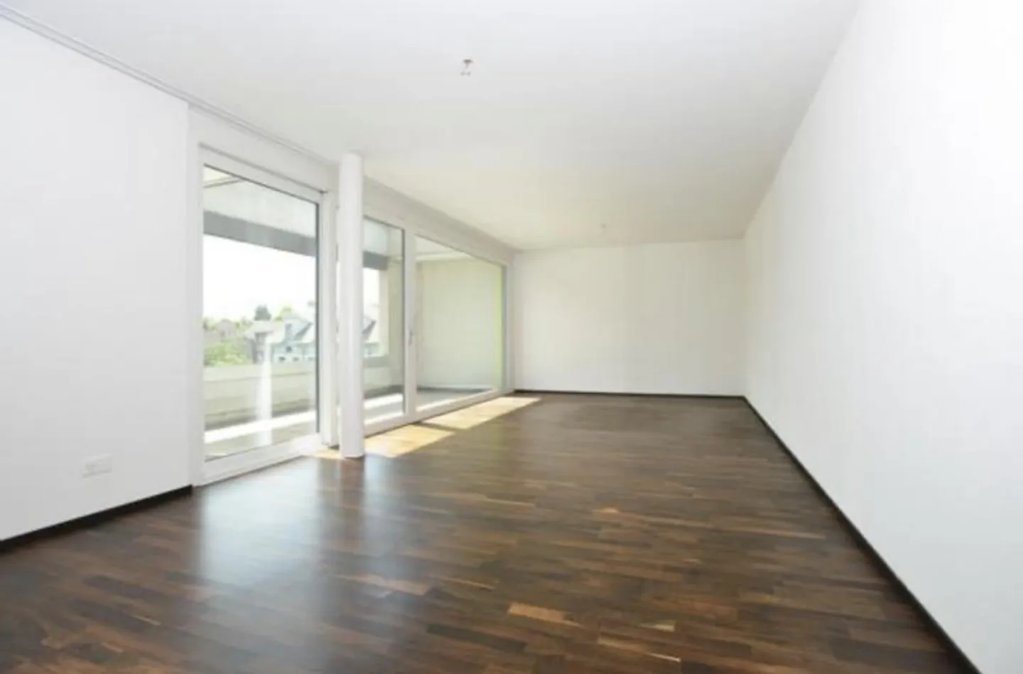 Apartment - Photo 2 of 6