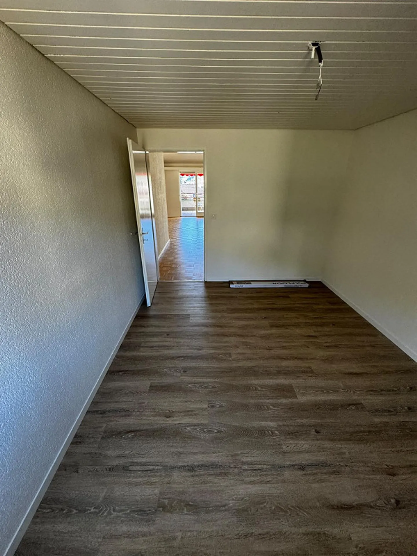Geräumige Wohnung mit grossem Balkon - Foto 7 von 21
