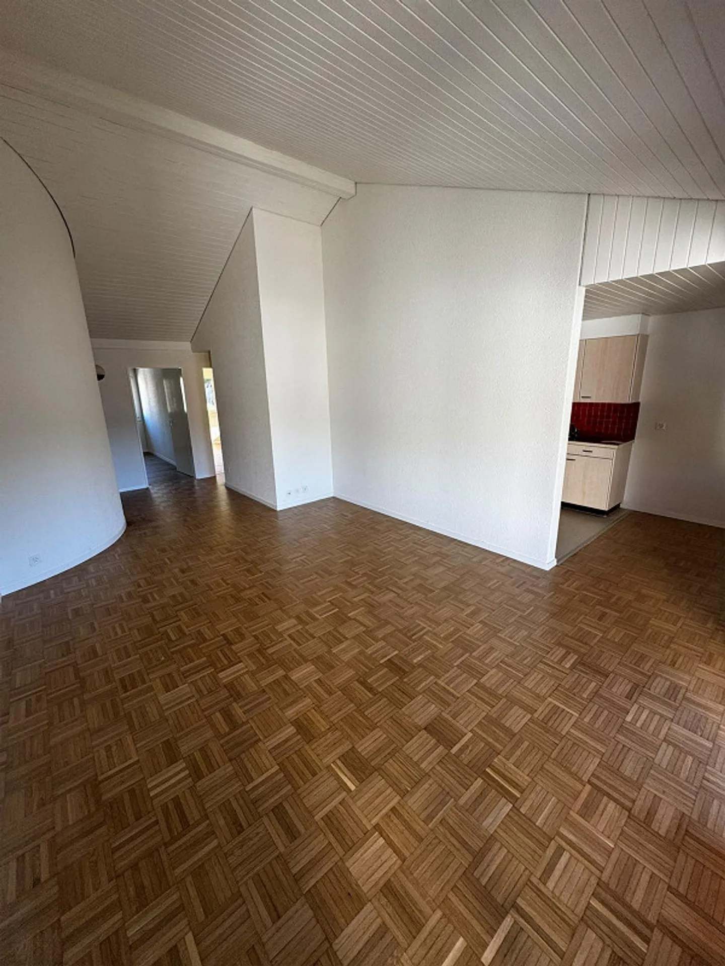 Geräumige Wohnung mit grossem Balkon - Foto 12 von 21