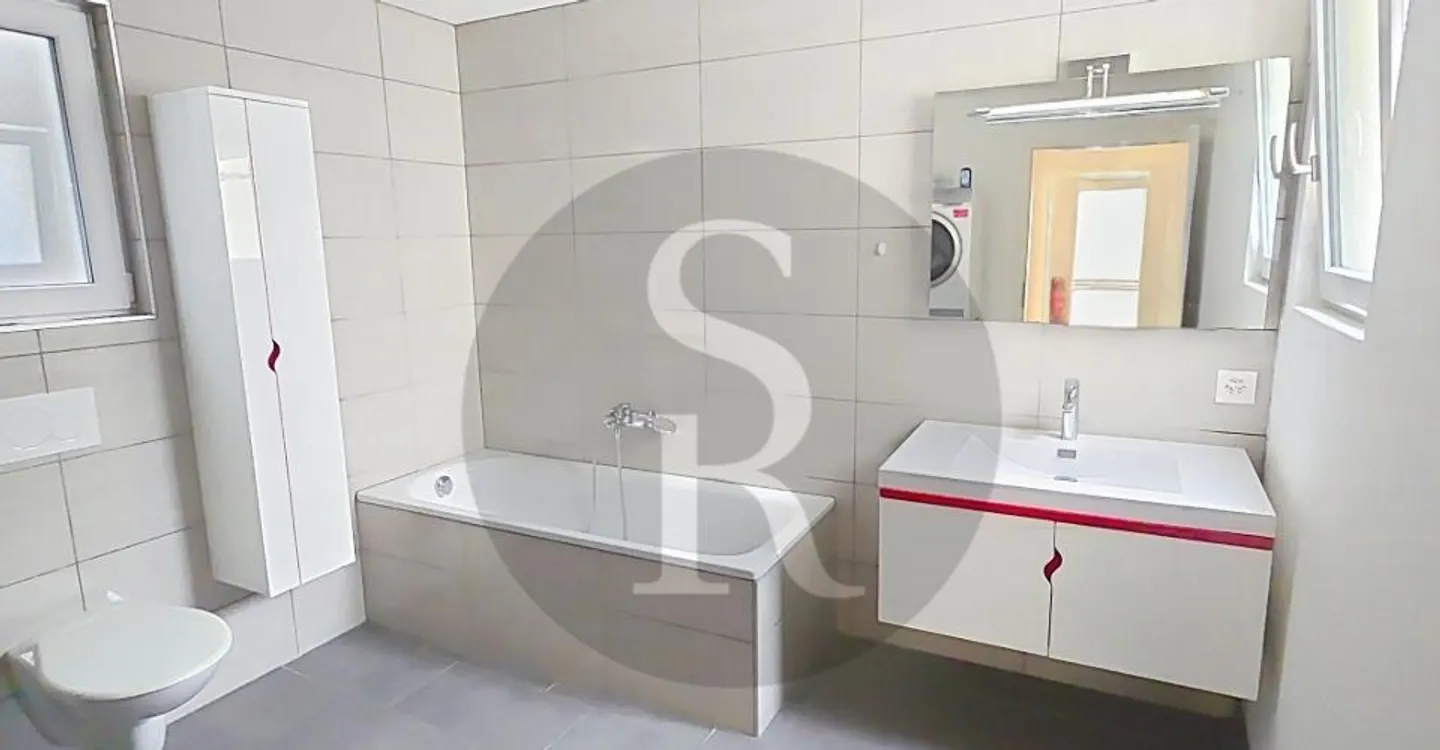 Charming Ground-Floor Apartment - Photo 11 of 12