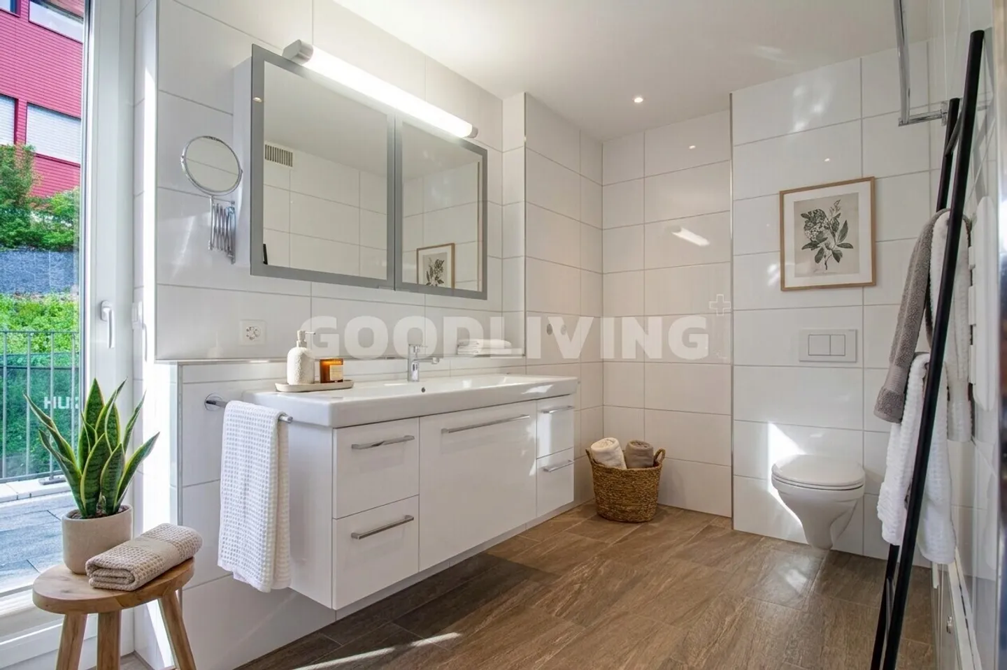 Exclusive penthouse with private lift and unobstructed mountain view - Photo 7 of 7