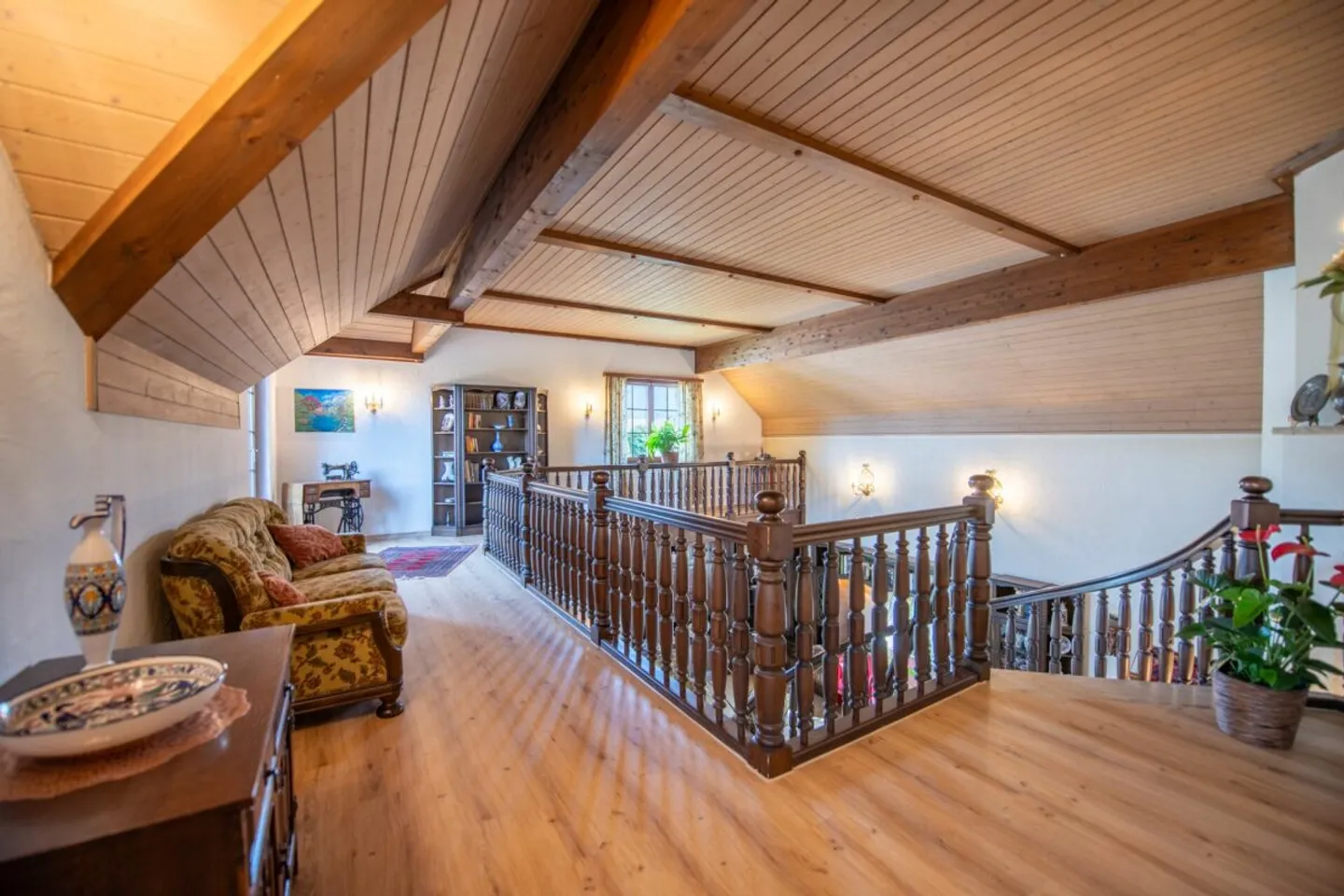 A Manor House Full of Possibilities - Living and Business Under One Roof - Photo 13 of 42