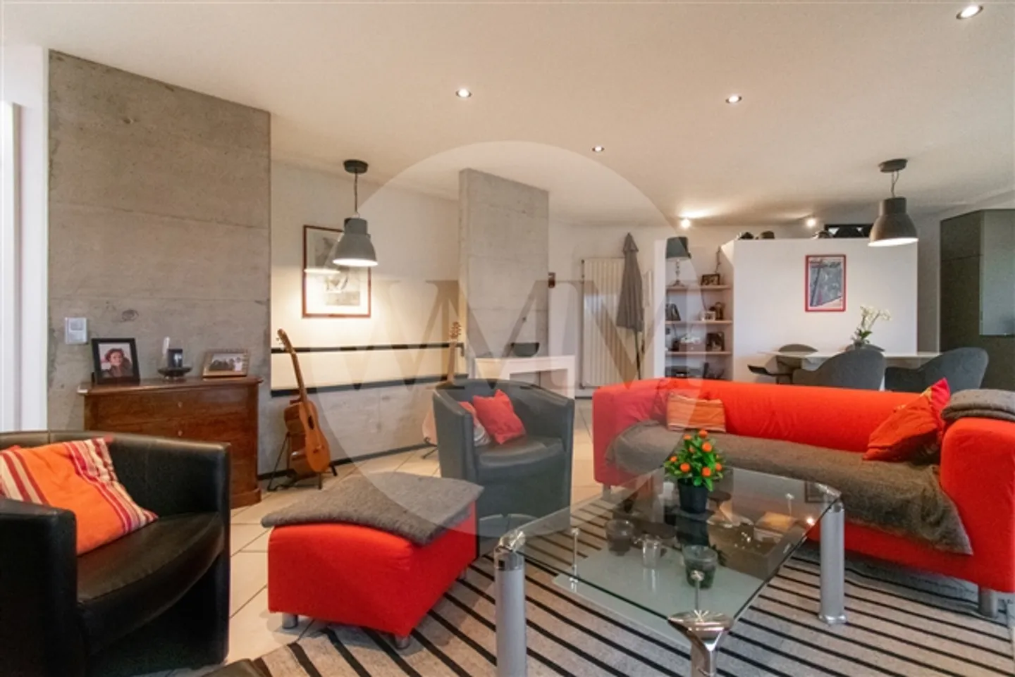 CASA MODERNA SU DUE PIANI CON GIARDINO E TERRAZZA - Foto 7 di 15