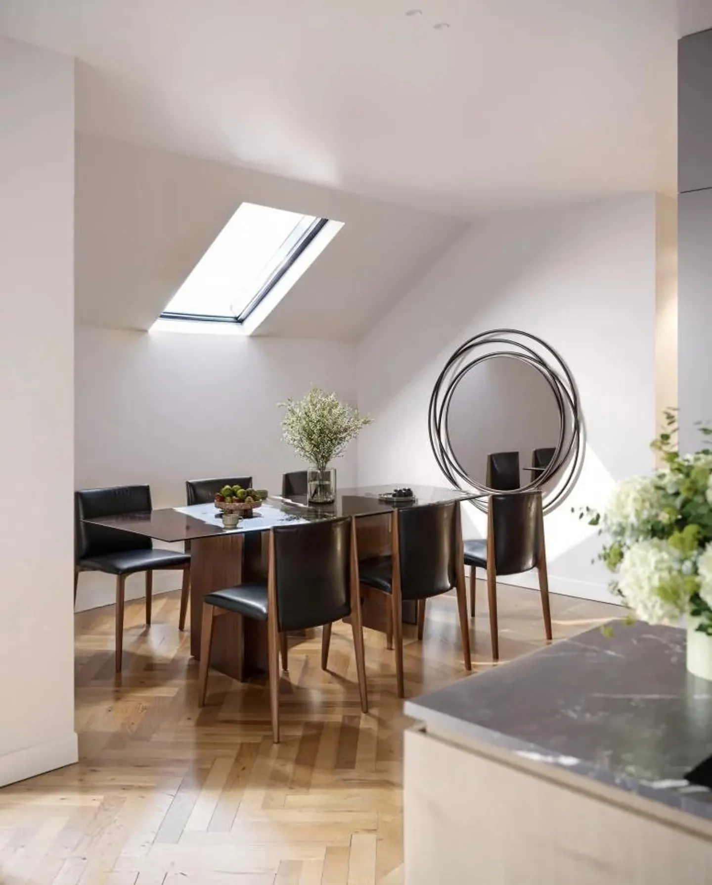 Charming Duplex Apartment - Photo 3 of 6