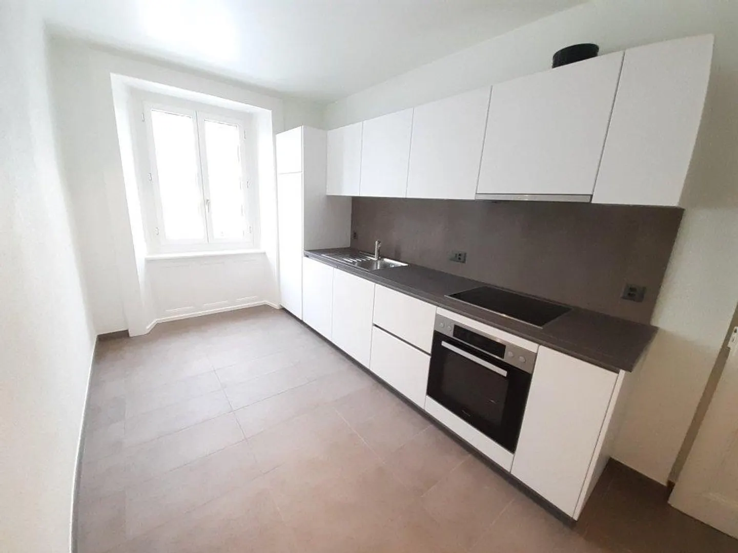 Appartement Charmant Rénové - Photo 1 sur 5