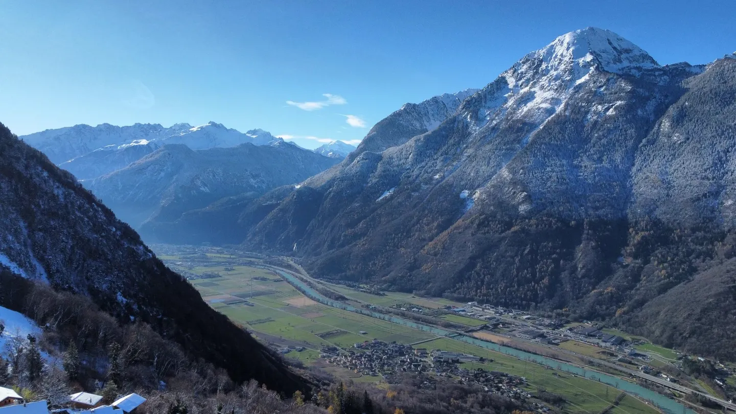 Panoramic view of Mont Blanc and Cime de l'Est - Photo 19 of 21