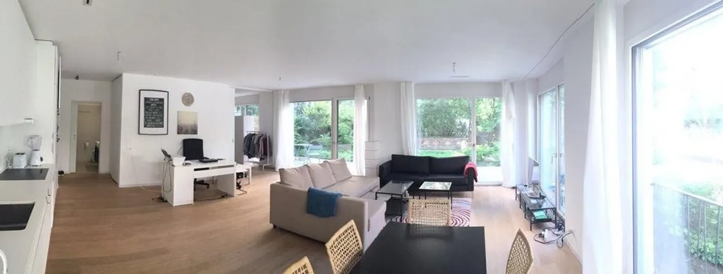 Bella abitazione in una posizione redditizia nel quartiere di Enge - Foto 2 di 10