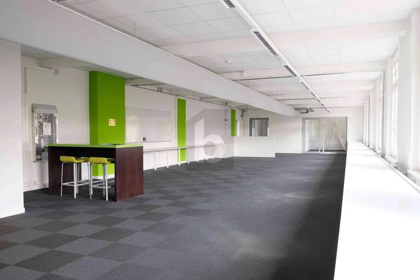 ESPACE BUREAU AU COEUR D'UPTOWN BASEL - Photo 1 sur 5