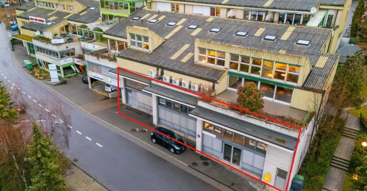 Spazio commerciale da 500m2 al piano terra - Foto 1 di 4
