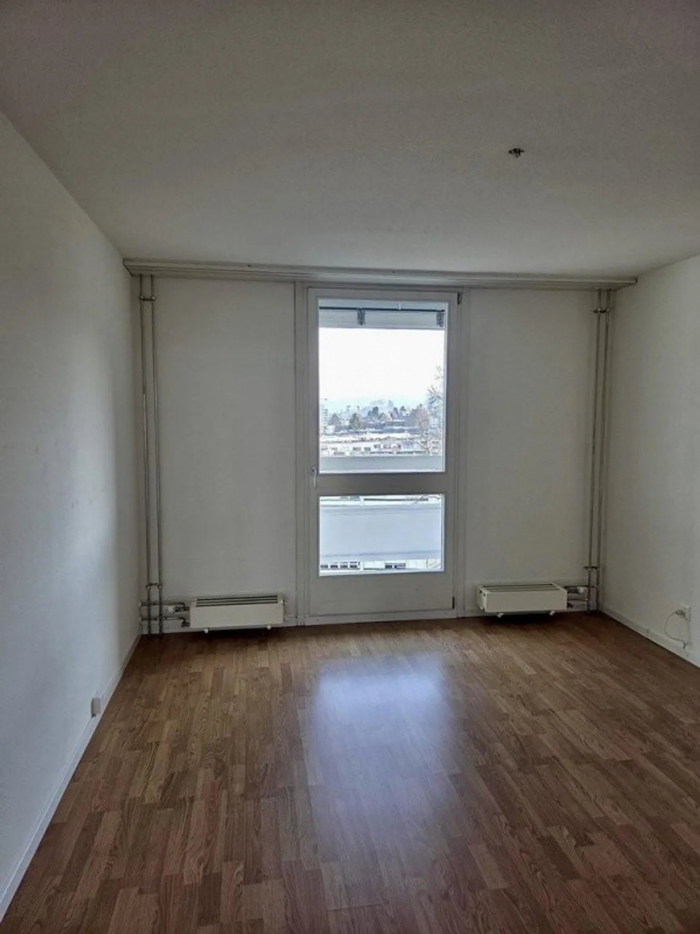 LOUER SANS CAUTION - Appartement spacieux de 3,5 pièces à Affoltern - Photo 4 sur 7