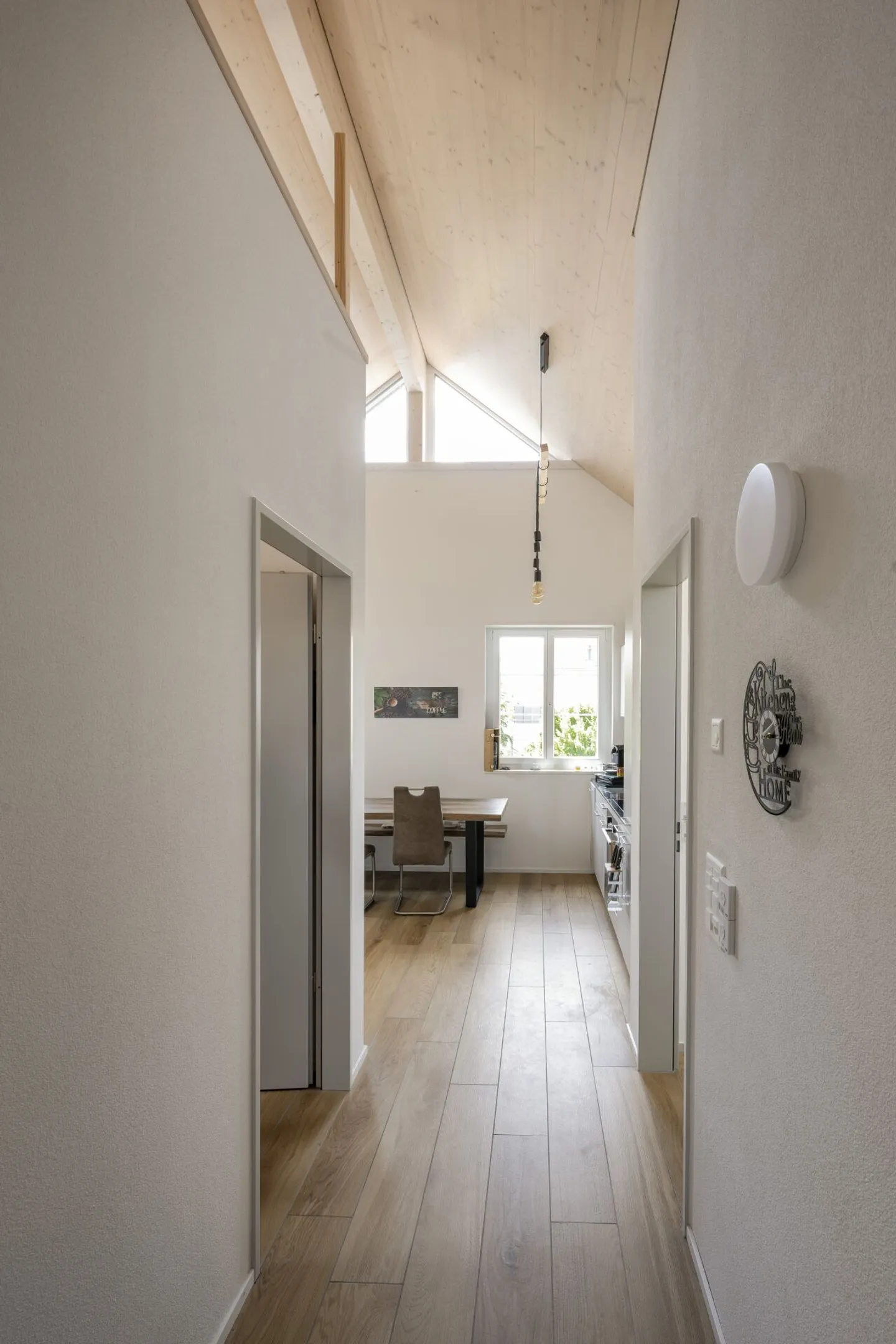 Charmante 2.5 Zimmer Wohnung - Foto 7 von 11