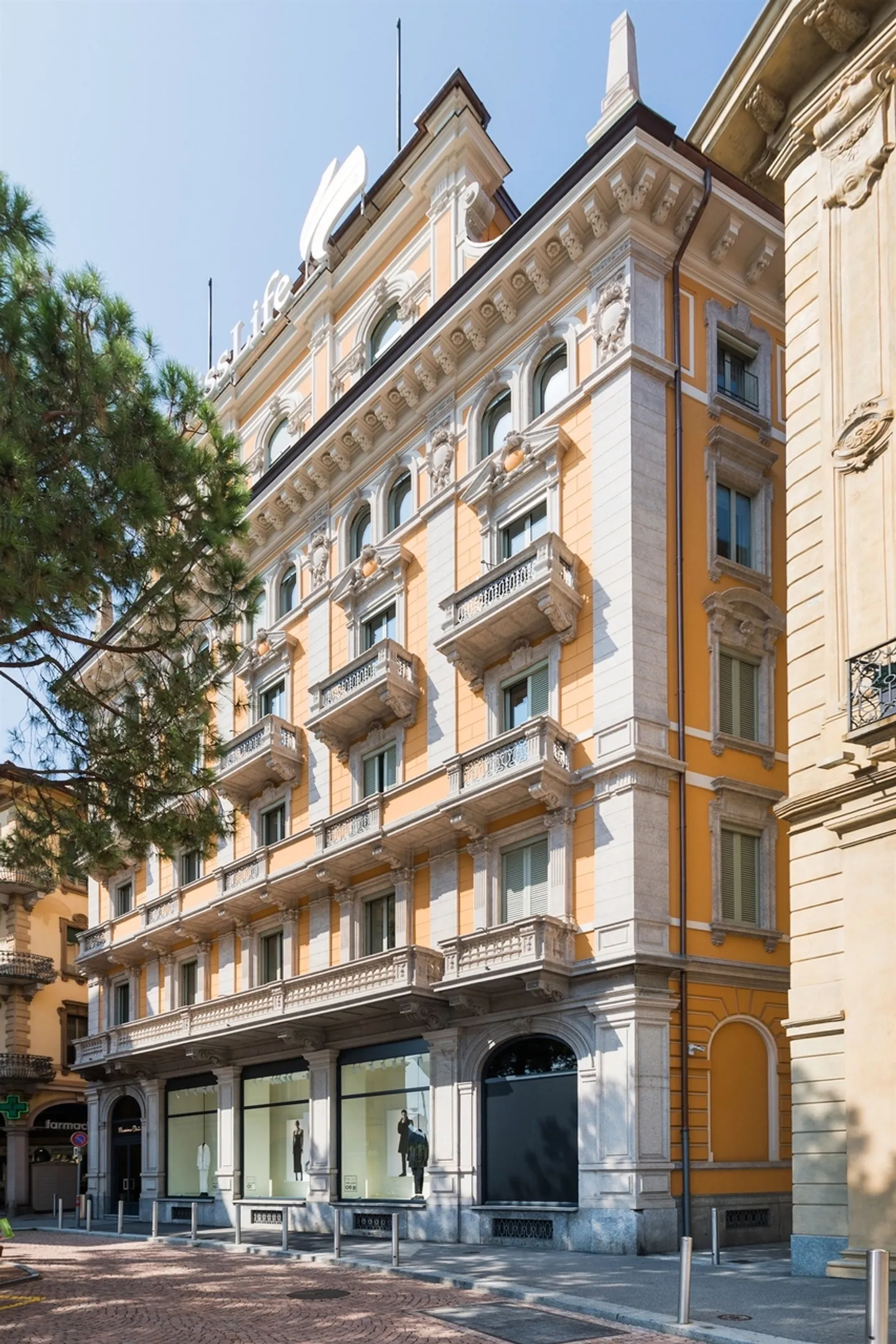 Eleganter Gewerberaum in Lugano - Foto 1 von 11