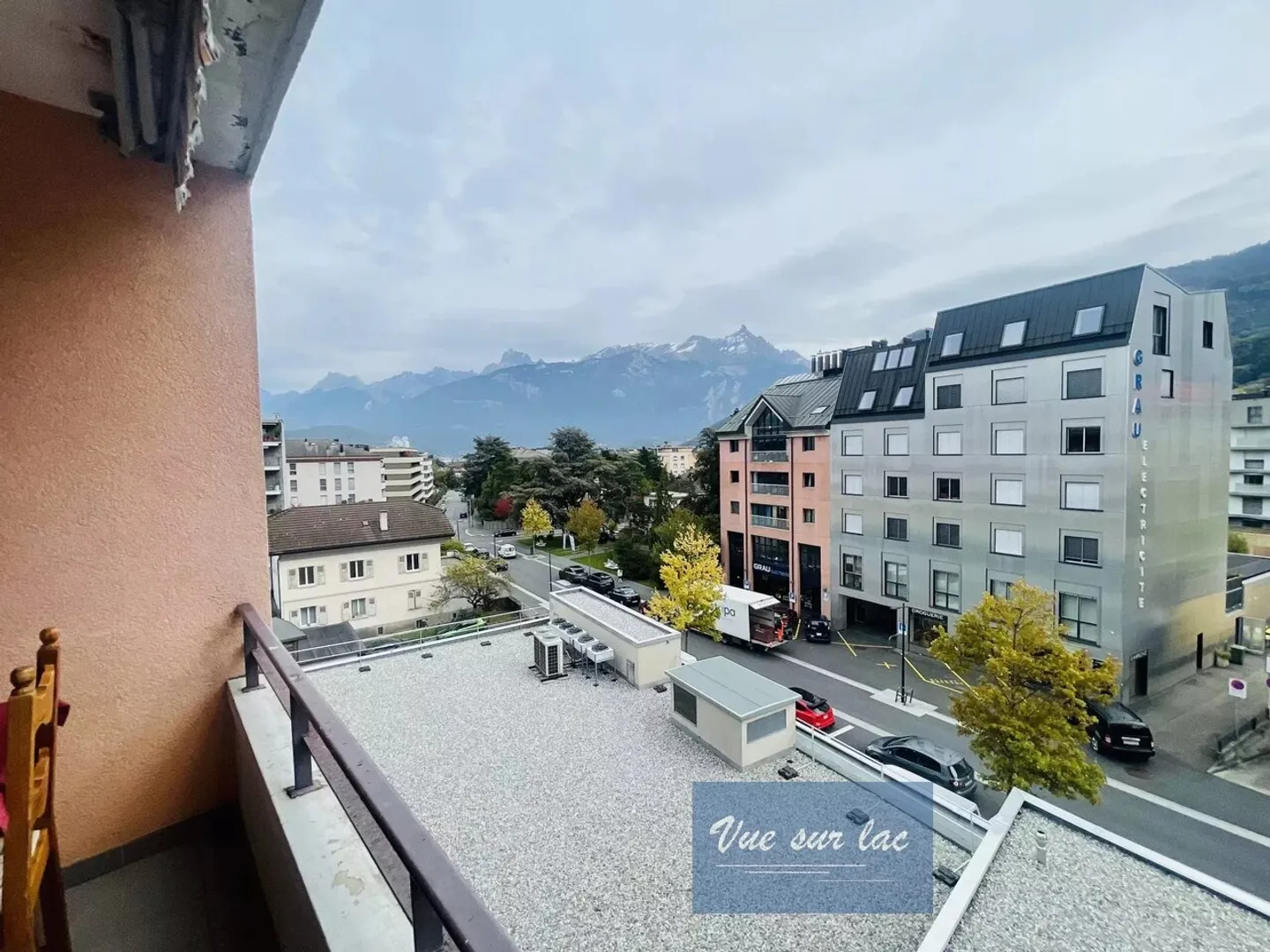 apartments on the 4th and last floor - Photo 7 of 12