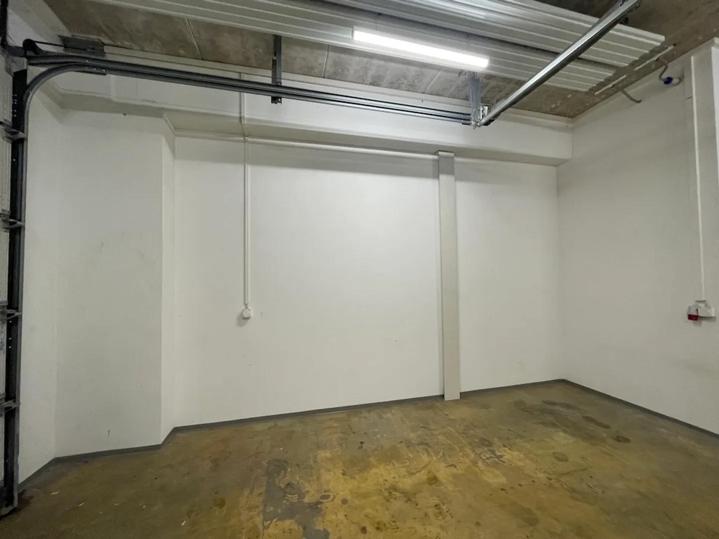 Atelier 35 m2 aux Ateliers de la Côte - Photo 3 sur 3