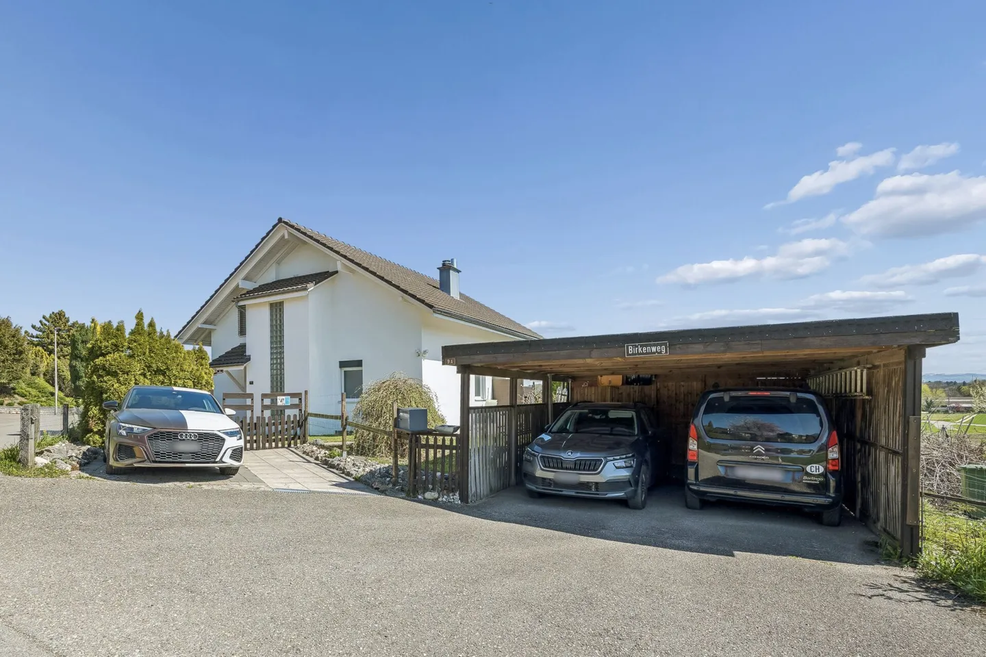 Freistehendes Einfamilienhaus mit Alpenblick - Foto 12 von 14