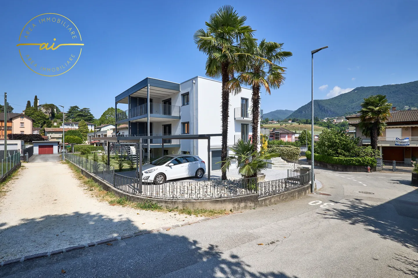 Appartamento moderno con giardino - Foto 11 di 12