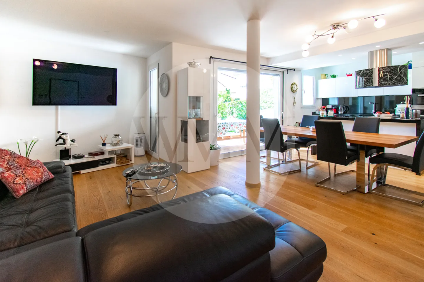 Modernes Apartment mit Garten - Foto 1 von 11