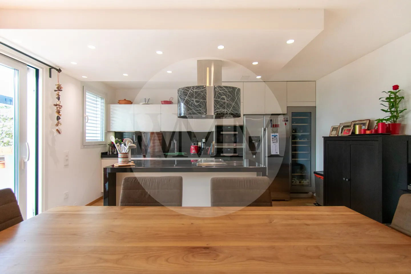 Modernes Apartment mit Garten - Foto 2 von 11