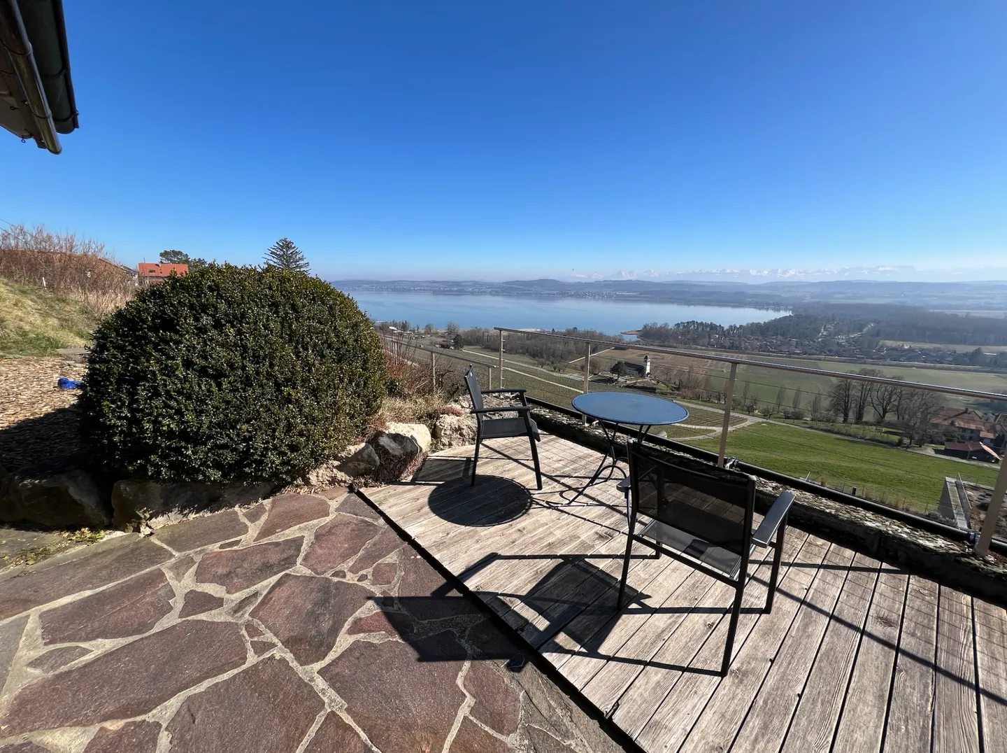La vita moderna incontra la vista sul lago - 3,5 camere con vista ed eleganza - Foto 6 di 8