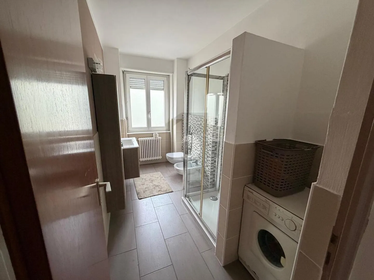 Appartamento spazioso in zona tranquilla - Foto 5 di 6