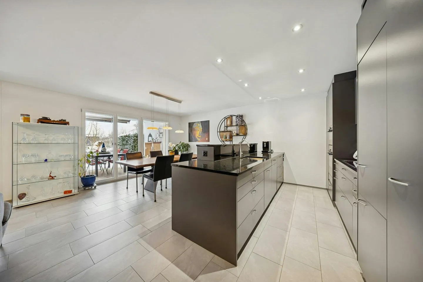 Dreamlike Maisonette with a View of the Green - Photo 3 of 10