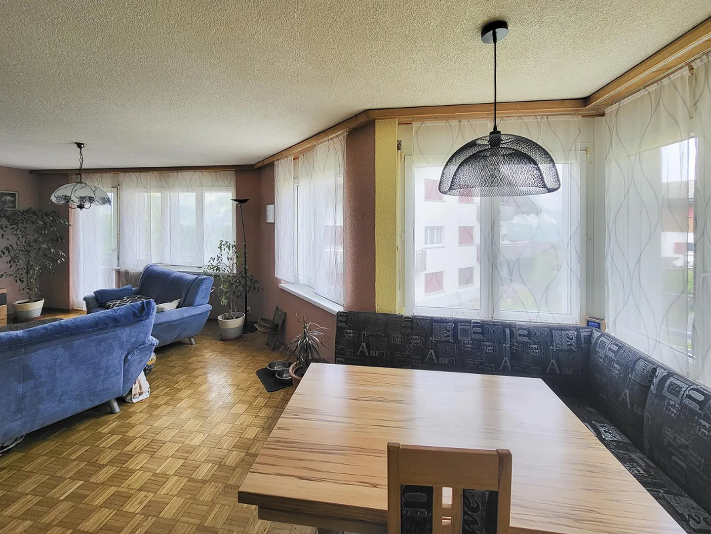 Appartement lumineux de 4½ pièces avec vue fantastique sur la montagne - Photo 4 sur 12