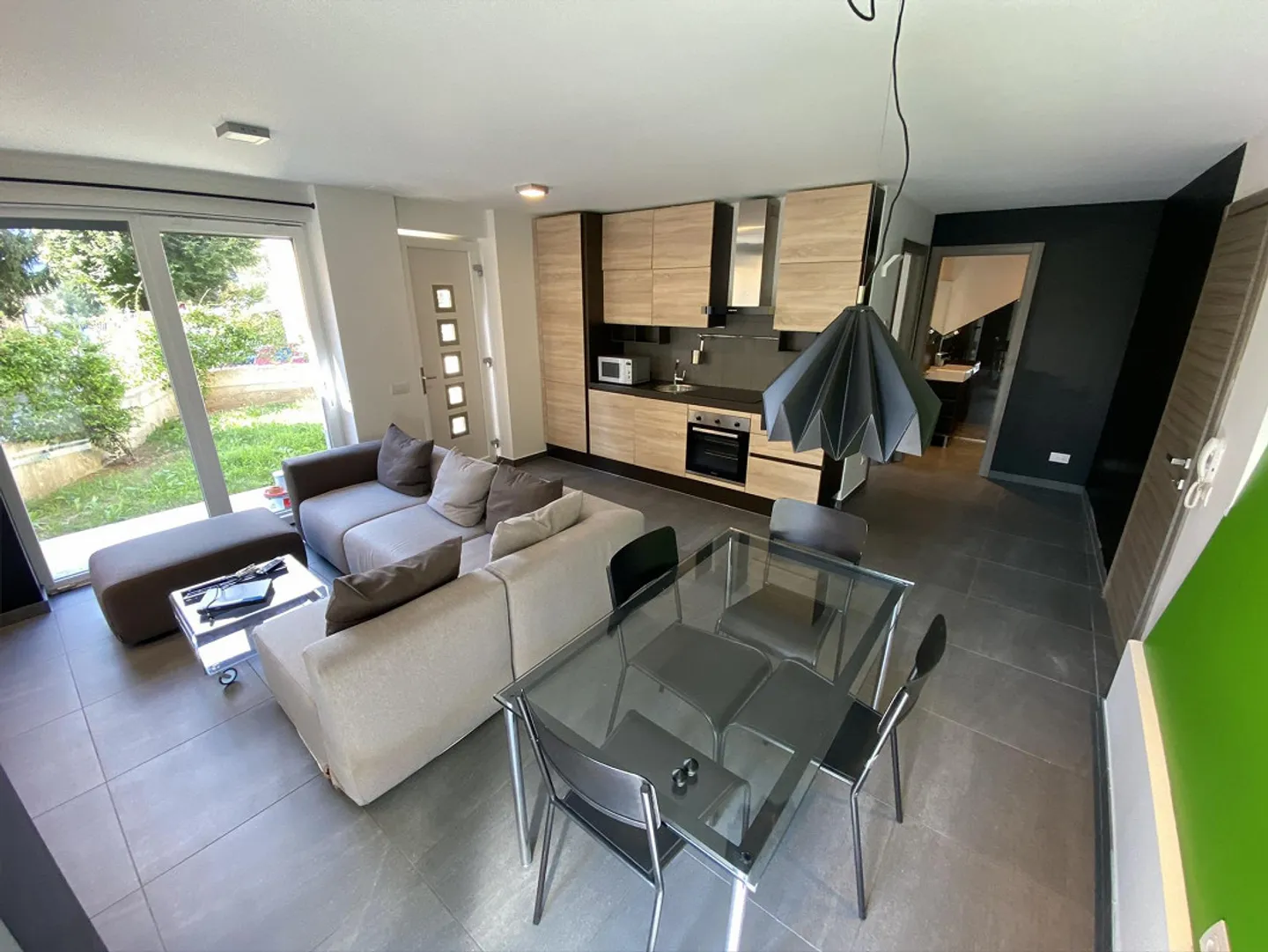 2.5-ROOM APARTMENT WITH EXCLUSIVE GARDEN IN A BIFAMILIAR HOUSE - Photo 6 of 7