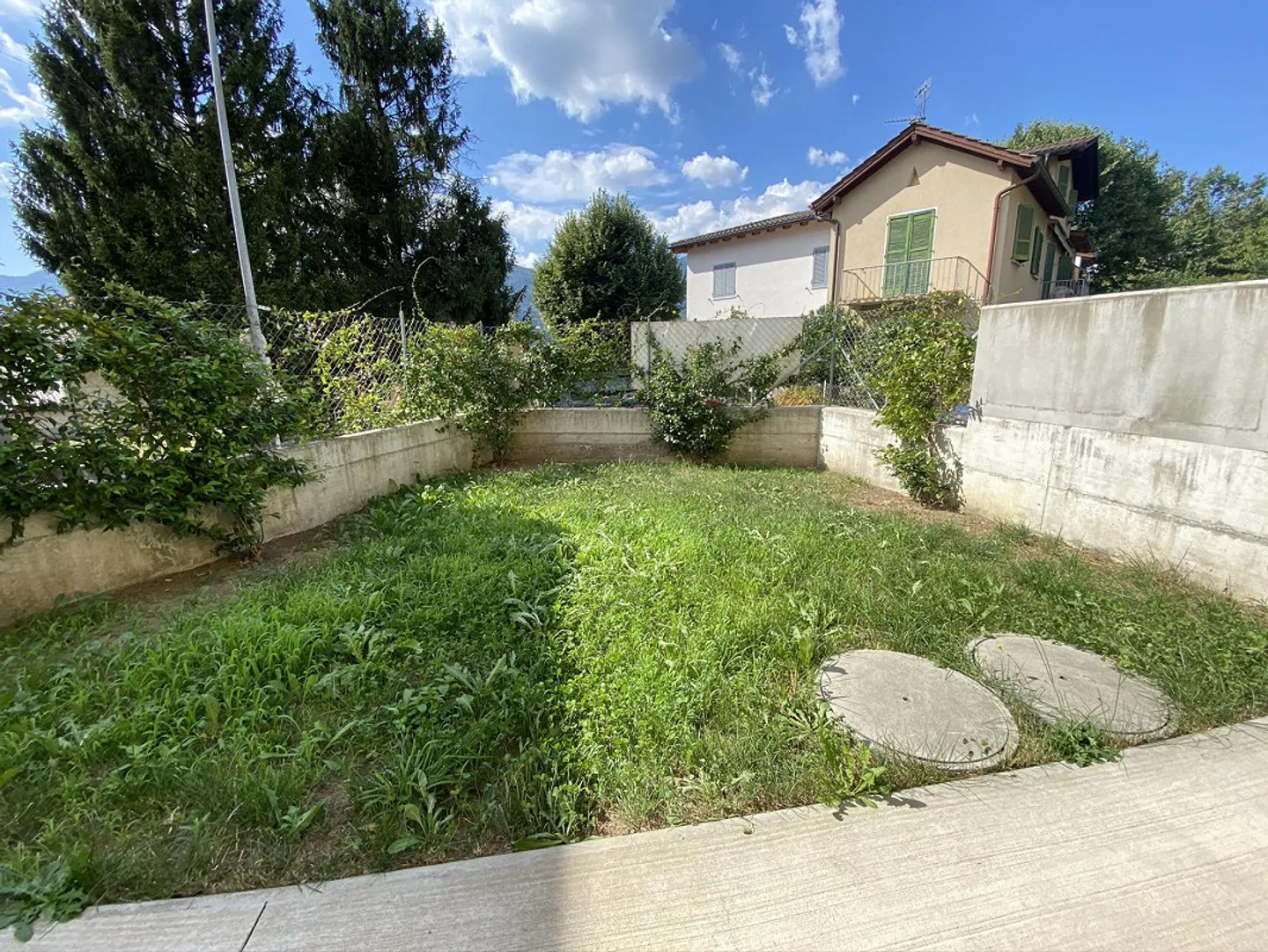 2.5-ROOM APARTMENT WITH EXCLUSIVE GARDEN IN A BIFAMILIAR HOUSE - Photo 7 of 7