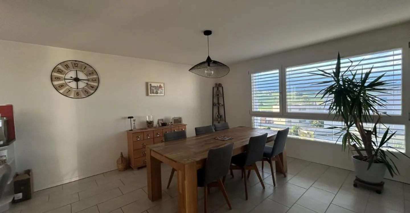Modernes Apartment mit grossem Balkon - Foto 4 von 12