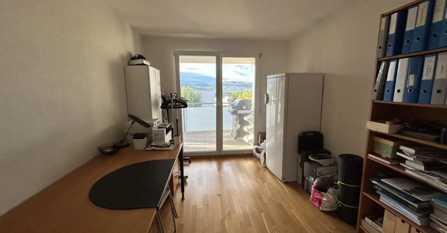 Modernes Apartment mit grossem Balkon - Foto 10 von 12
