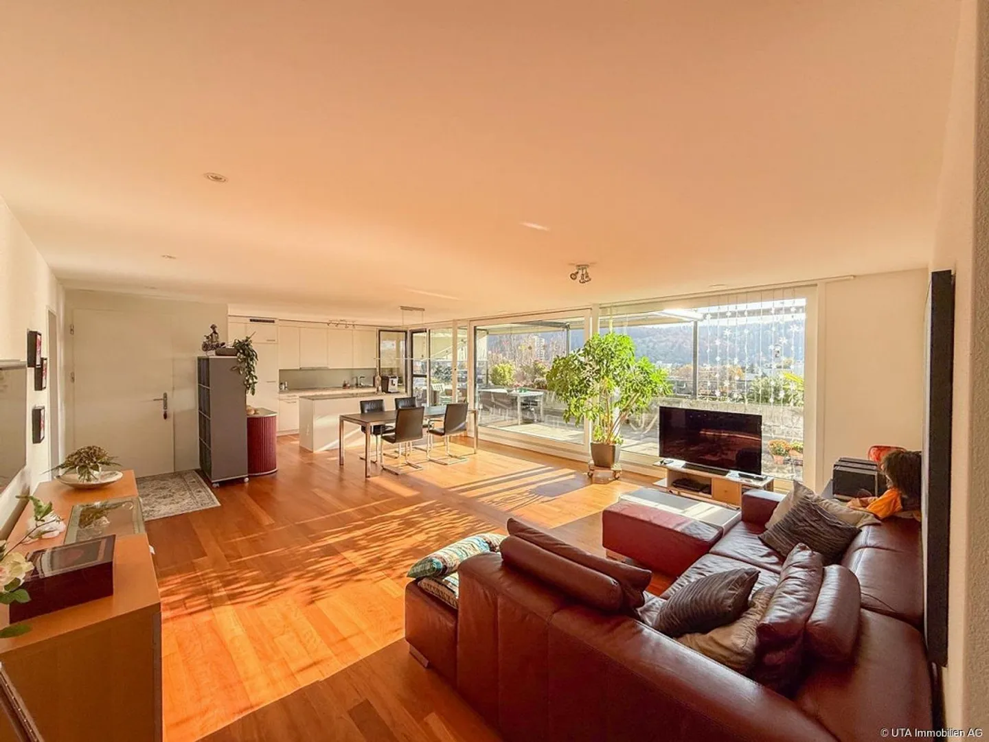 Exklusive Terrassenwohnung mit Aussicht - Foto 2 von 8