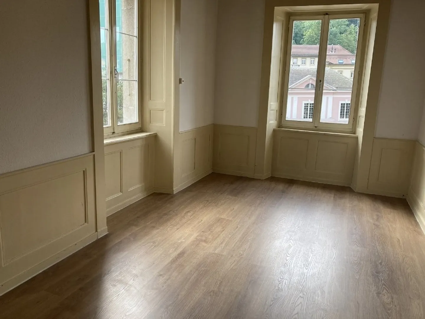 Beautiful 4.5-room apartment - Photo 2 of 8