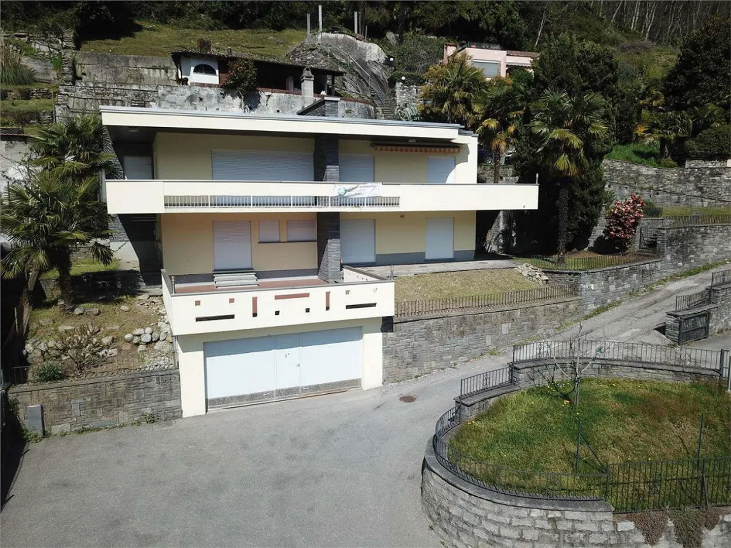 Villa in posizione privilegiata con vista castelli - Foto 2 di 7