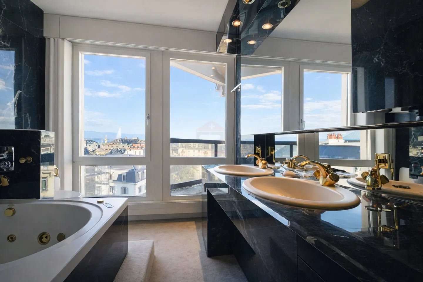 Exceptional apartment in Champel with panoramic view of Geneva - Photo 7 of 10
