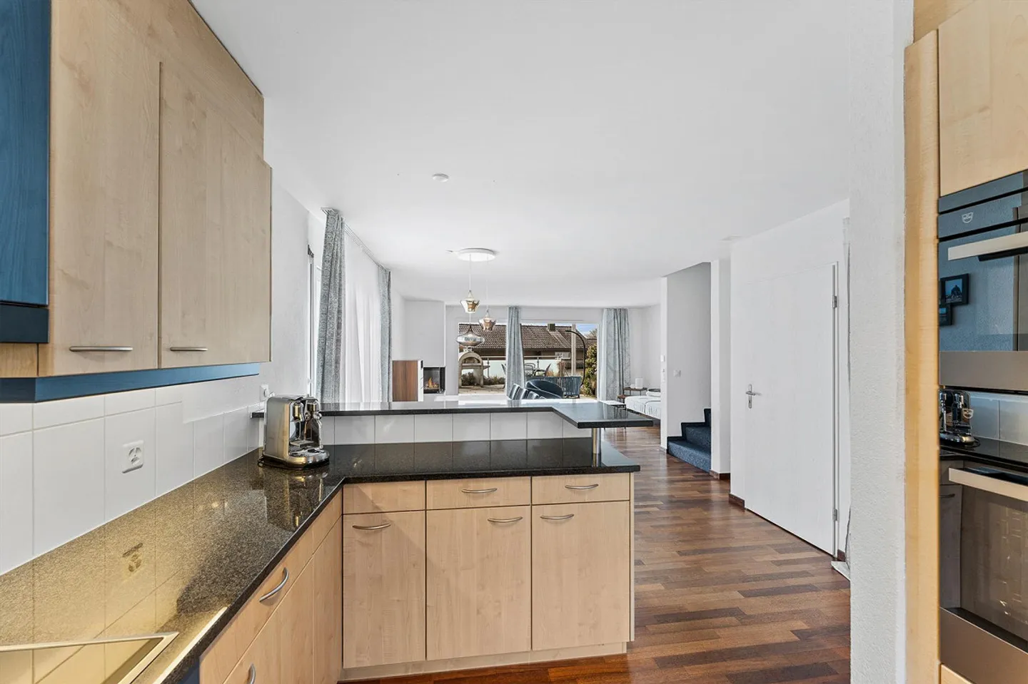 Maison familiale dans un emplacement ensoleillé et central - Photo 6 sur 14