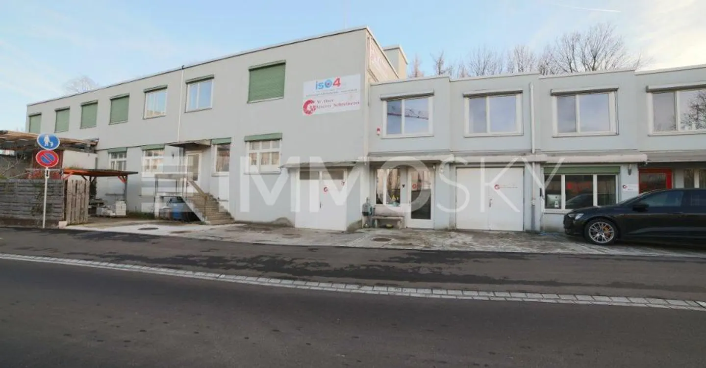 Spazio commerciale multifunzionale per ogni visione aziendale - Foto 2 di 5