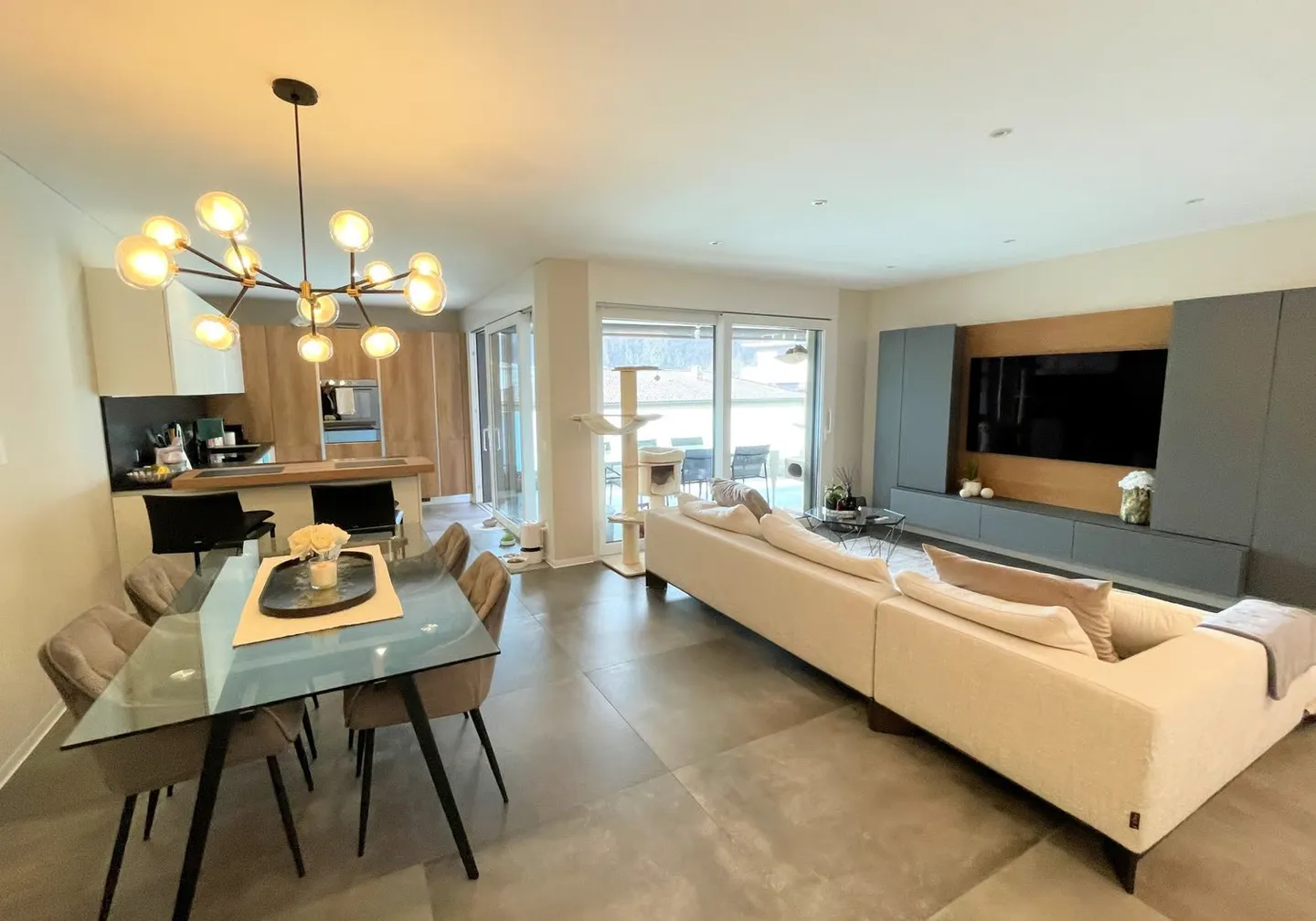 Apartment with large covered terrace in a convenient and quiet area - Photo 9 of 19