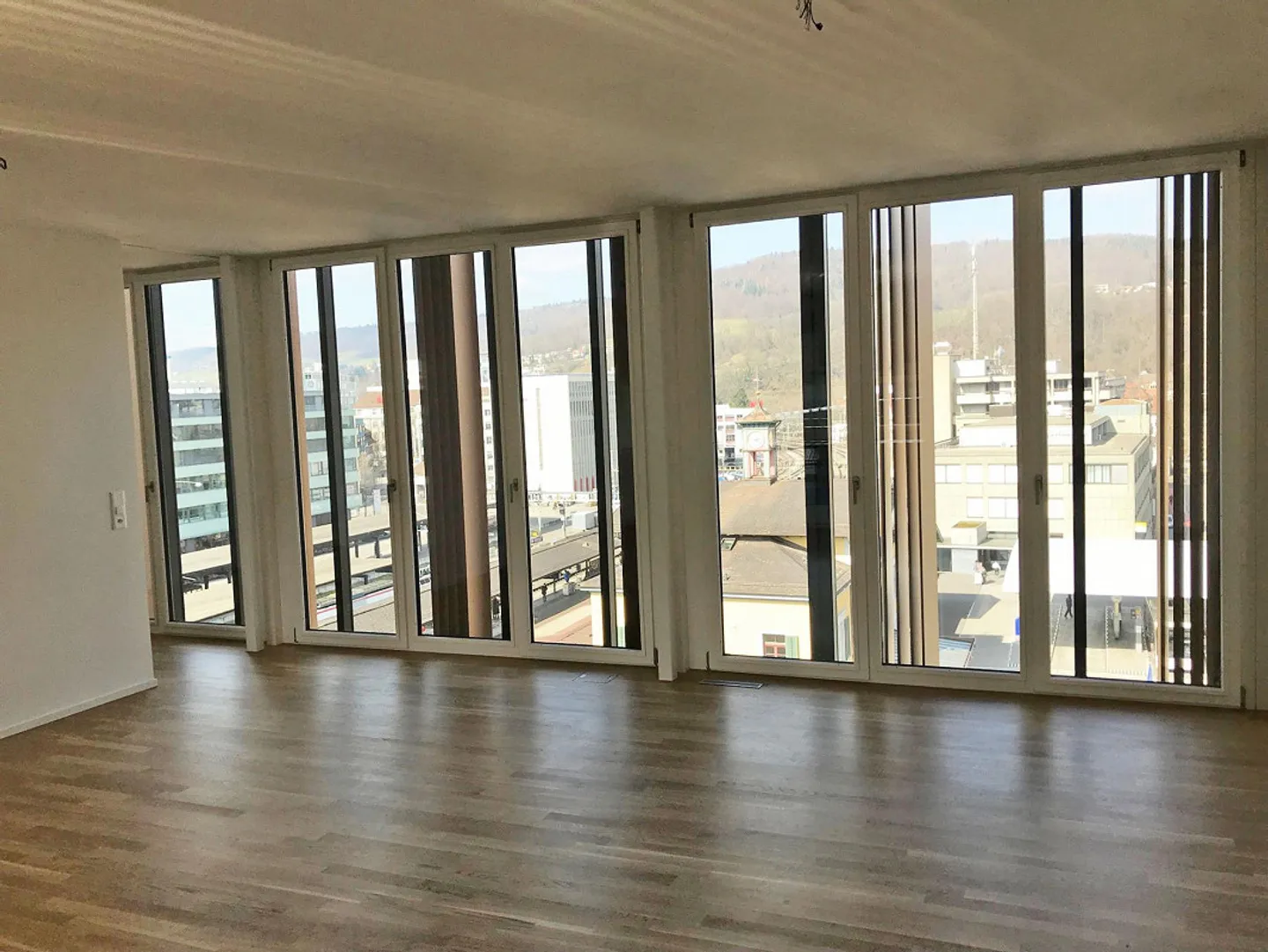 Appartement Attique Moderne avec Vue - Photo 2 sur 13