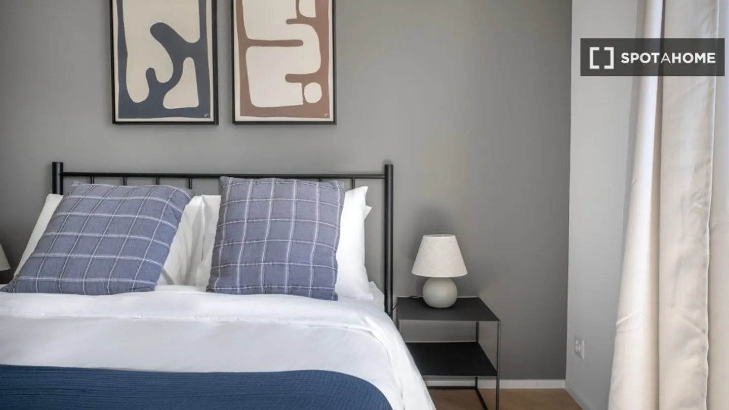 Discover, visit, and rent your new home online with full confidence. - Photo 13 of 16