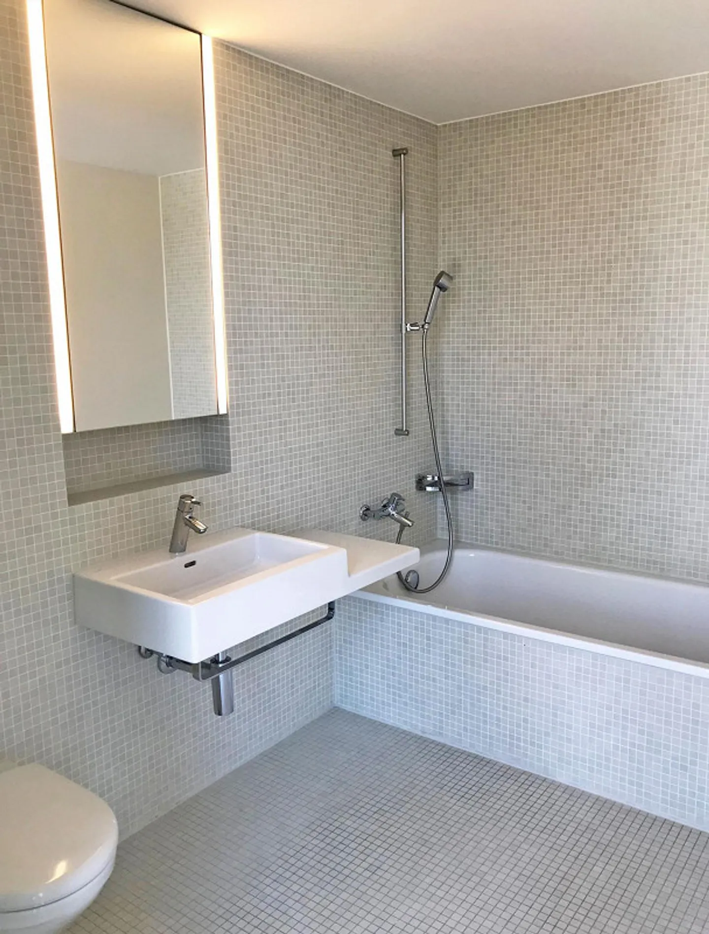 Appartement Attique Moderne avec Vue - Photo 10 sur 13