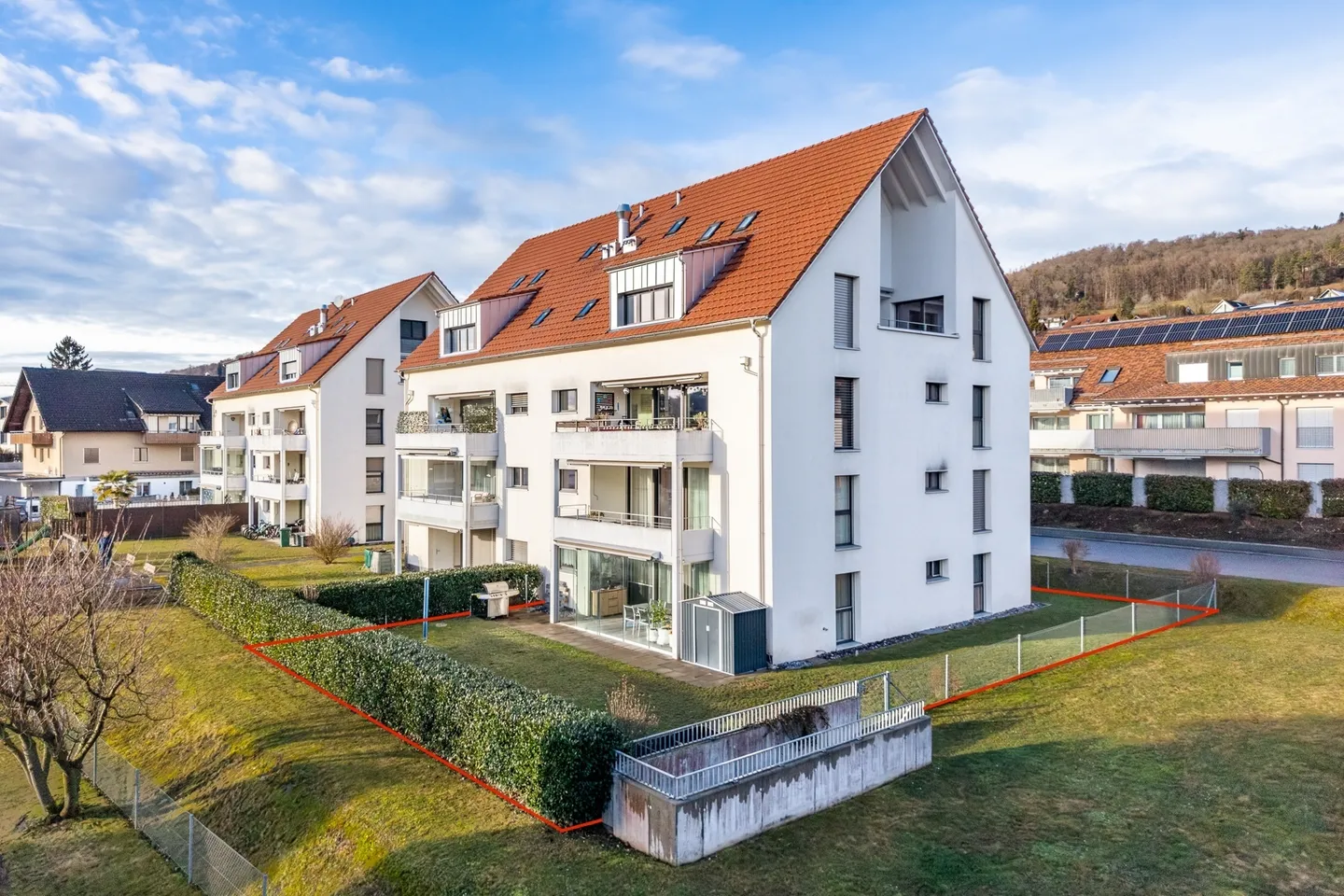 Appartement de jardin moderne 4.5 pièces avec véranda et espace jardin - Photo 1 sur 8