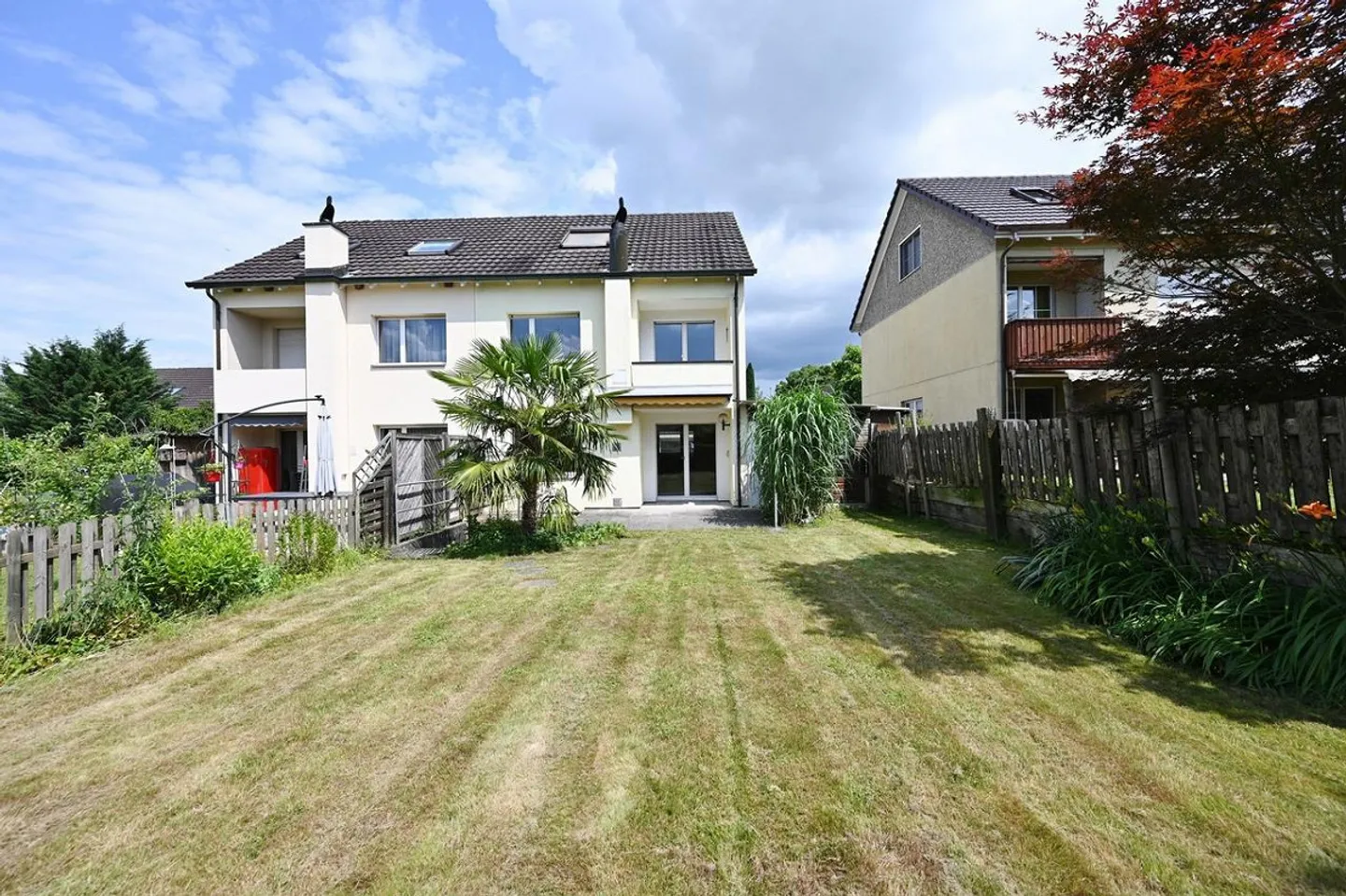 Family Paradise with Large Garden and Garage - Photo 1 of 12