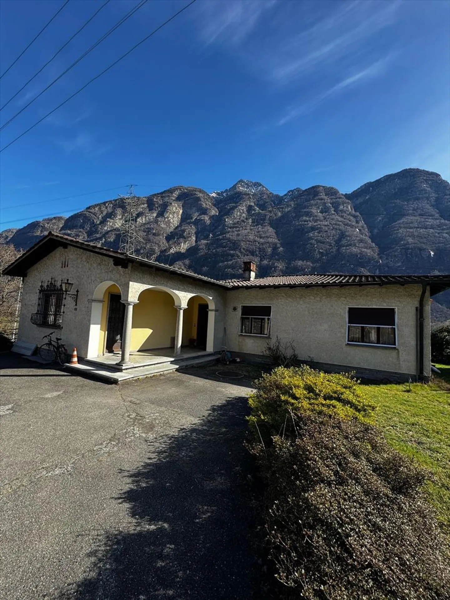 Maison 5.5 pièces - Photo 2 sur 8