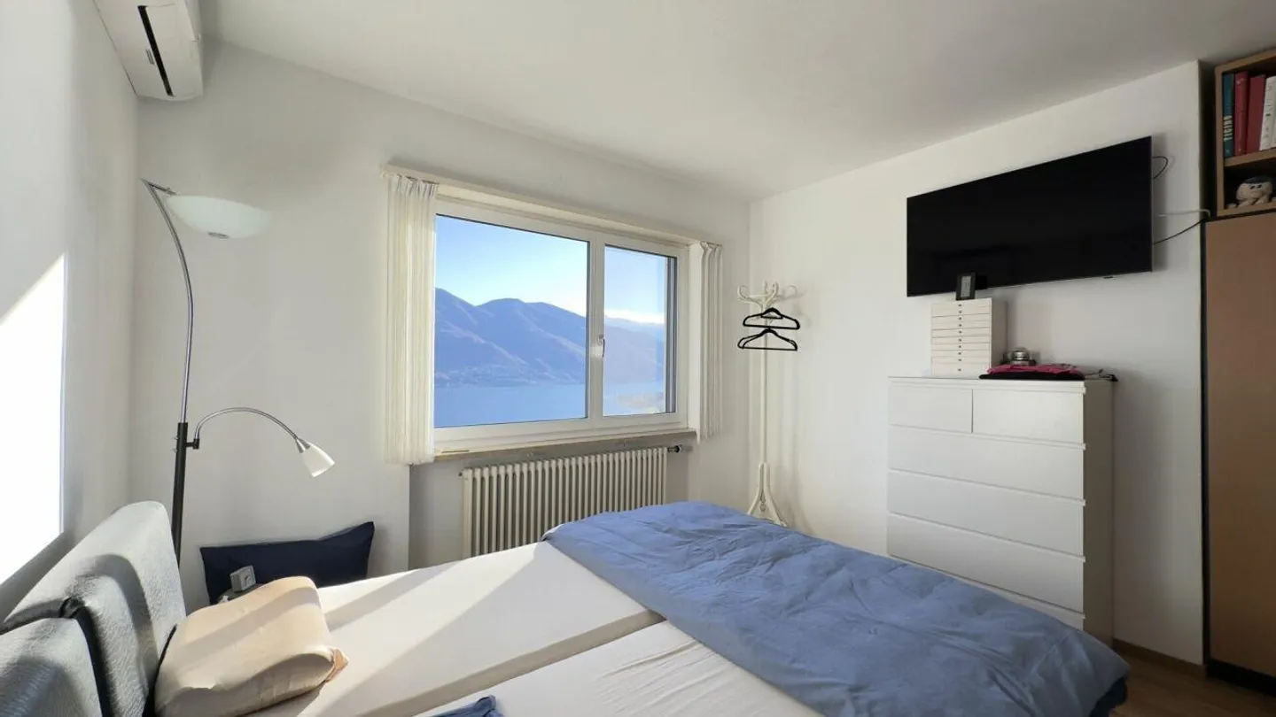 Brione sopra Minusio - Villa with 3 Apartments - Photo 8 of 21