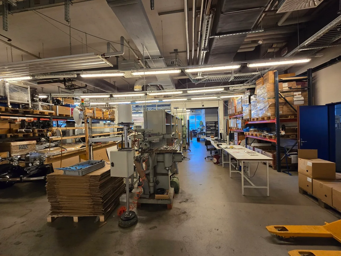 Handwerkshalle 941m2 mit Büros - Nähe Autobahn/Bahnhof - Foto 9 von 10
