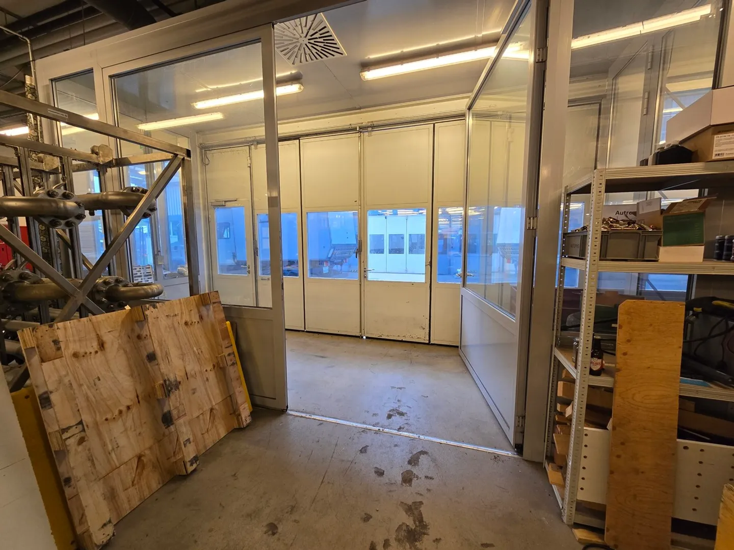 Handwerkshalle 941m2 mit Büros - Nähe Autobahn/Bahnhof - Foto 10 von 10