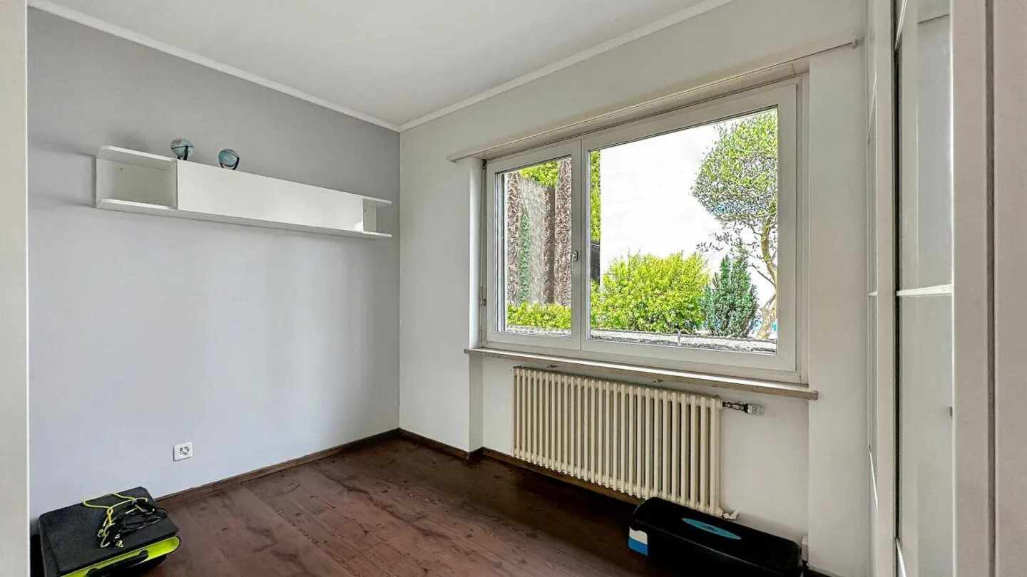 Brione sopra Minusio - Villa with 3 Apartments - Photo 10 of 21