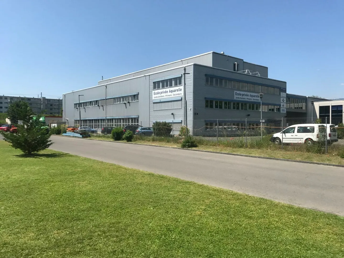 Edificio ad uso misto in affitto - Foto 1 di 2