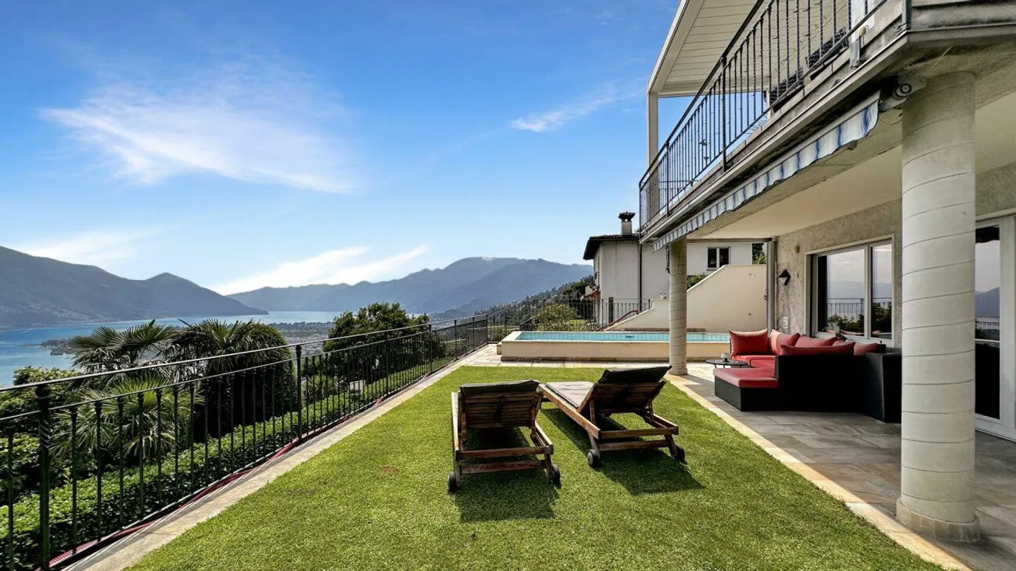 Brione sopra Minusio - Villa with 3 Apartments - Photo 18 of 21